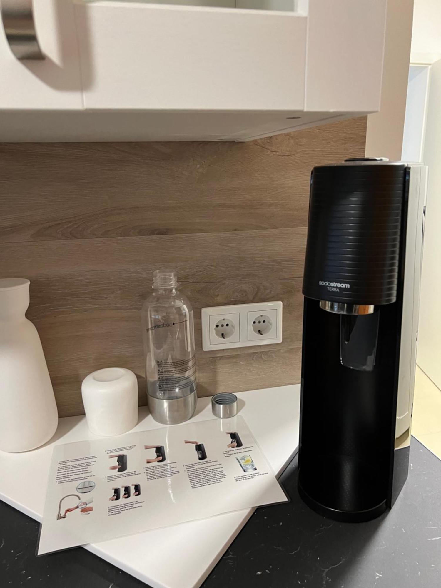 Grosse Gemuetliche Ferienwohnung Mit Klimaanlage, Parkplatz Inklusive Top ! Fürth 외부 사진