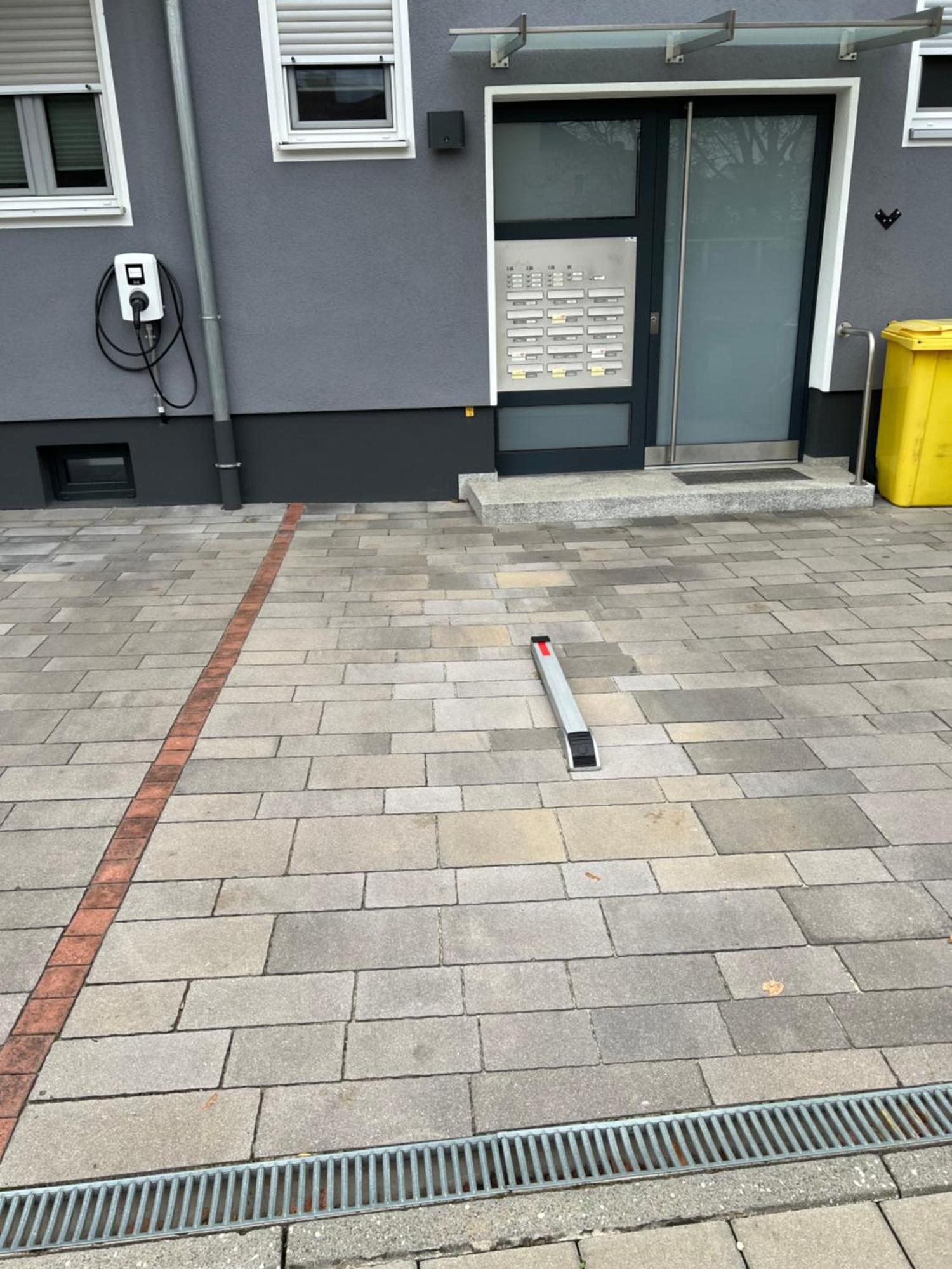 Grosse Gemuetliche Ferienwohnung Mit Klimaanlage, Parkplatz Inklusive Top ! Fürth 외부 사진